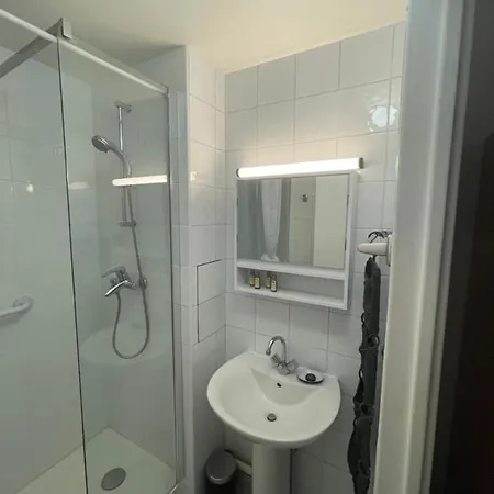 Apartment Cite Bergere Paris
